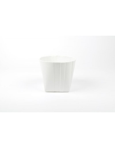 Vase D&M plié en céramique blanche 14cm