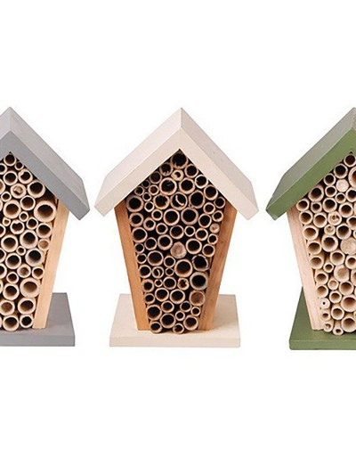 Casa de abelhas de madeira