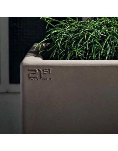 Fenice Smooth Planter 80cm High in Dove-gray Resin